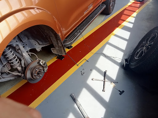 Servis Tayar pancit KL 24jam Breakdown Service