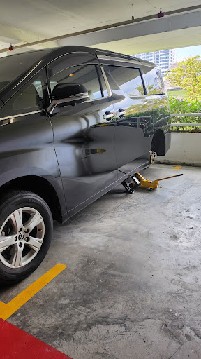 On call Tayar pancit Battery rosak (Jump Start) & Petrol Refill