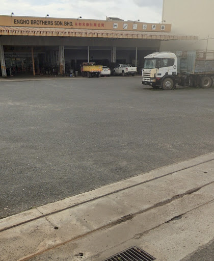 Engho Brothers Sdn Bhd (tyre & service centre)