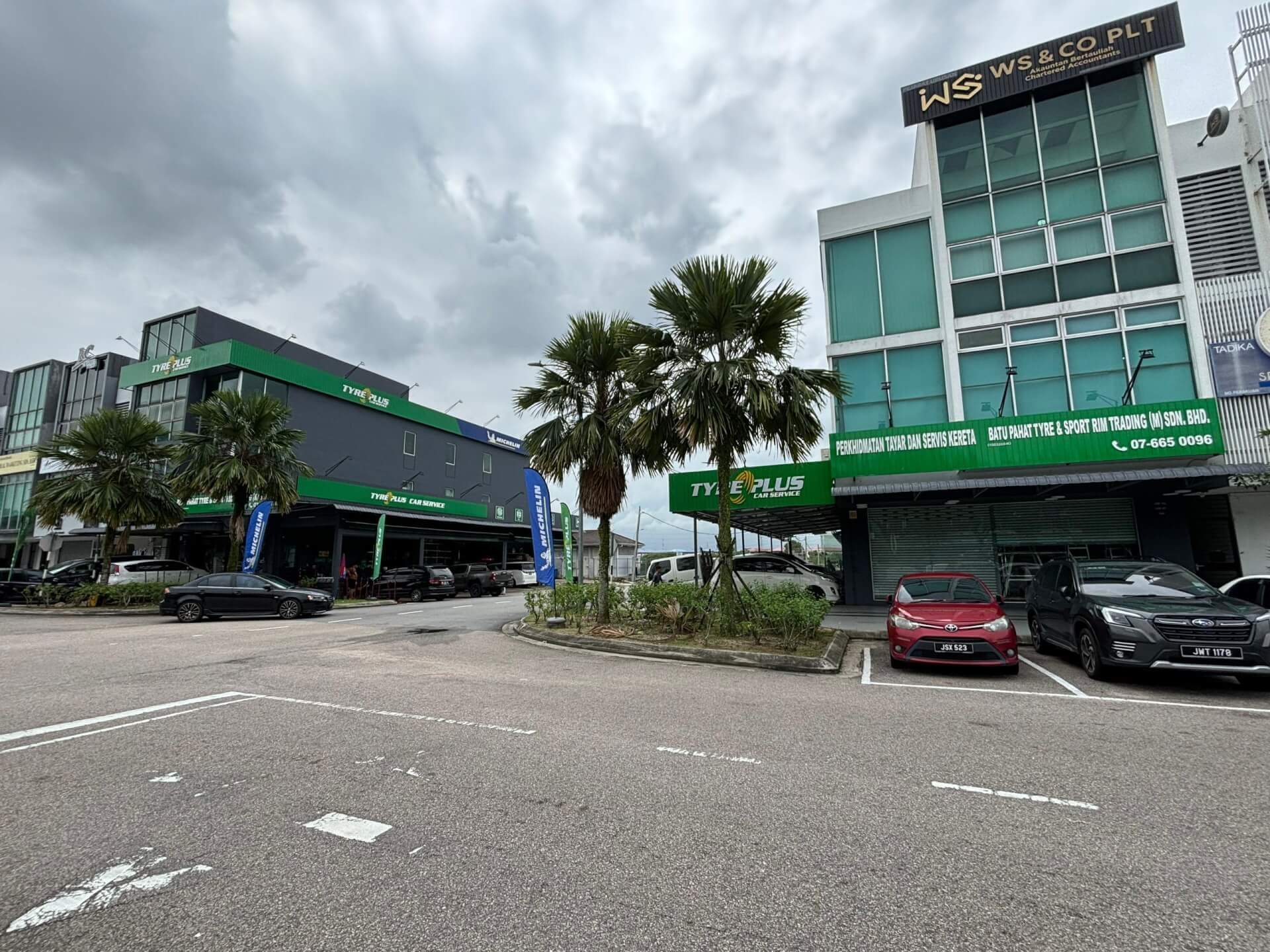 Ulasan Tyreplus Batu Pahat: Servis Tayar & Sport Rim Terbaik di Johor